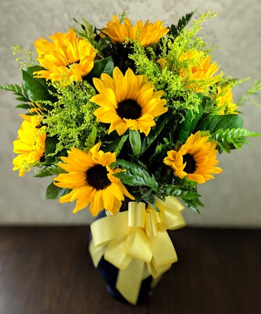 Sunny Sunflower Bouquet Whittier Ca Ron Alicia Robinson Florist