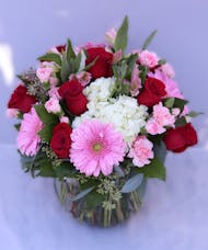 Intimate Beauty - Romantic Floral Design in a Bowl
